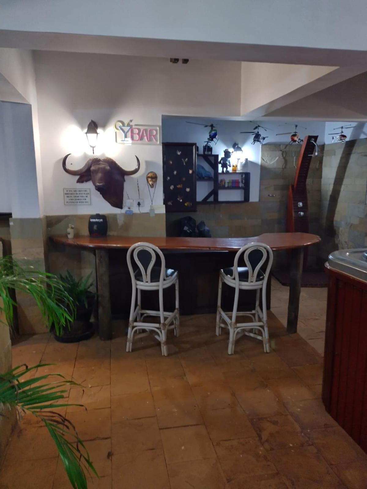 Florances Rest House ไนโรบี ภายนอก รูปภาพ